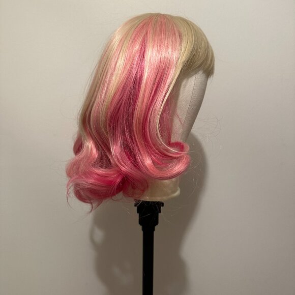 17" Blonde‑to‑Pink Ombré Bob with Bangs – Soft Curls, Synthetic Wig - Picture 2 of 6